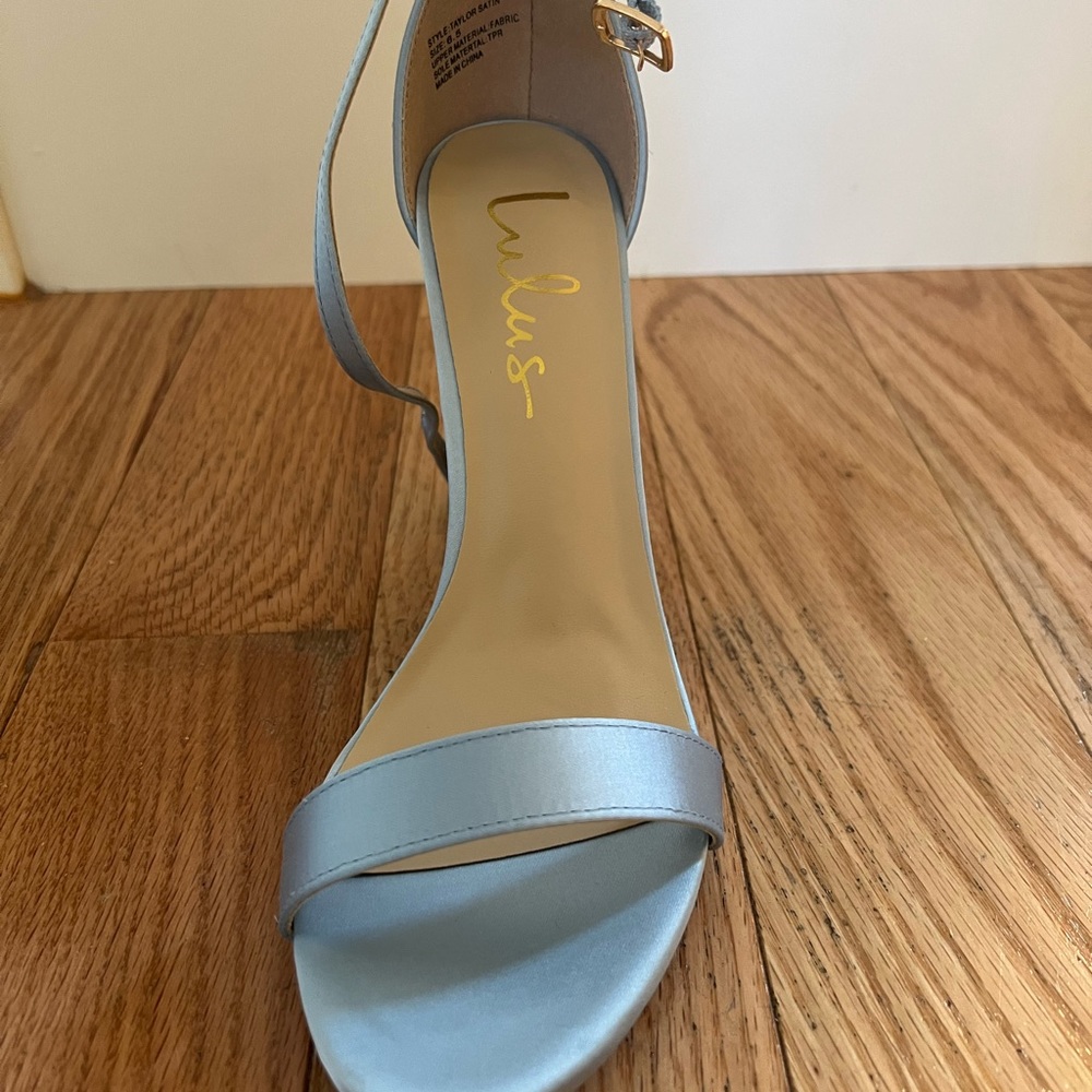 NWT heels